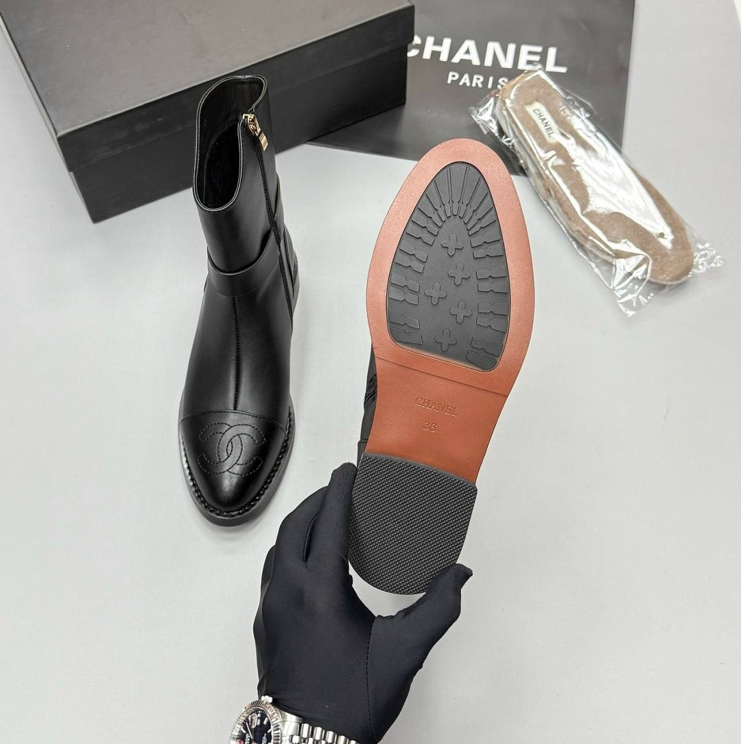 ботинки chanel,сапоги chanel,,женские осенние сапоги chanel 2026 черные кожаные,ботинки женские chanel