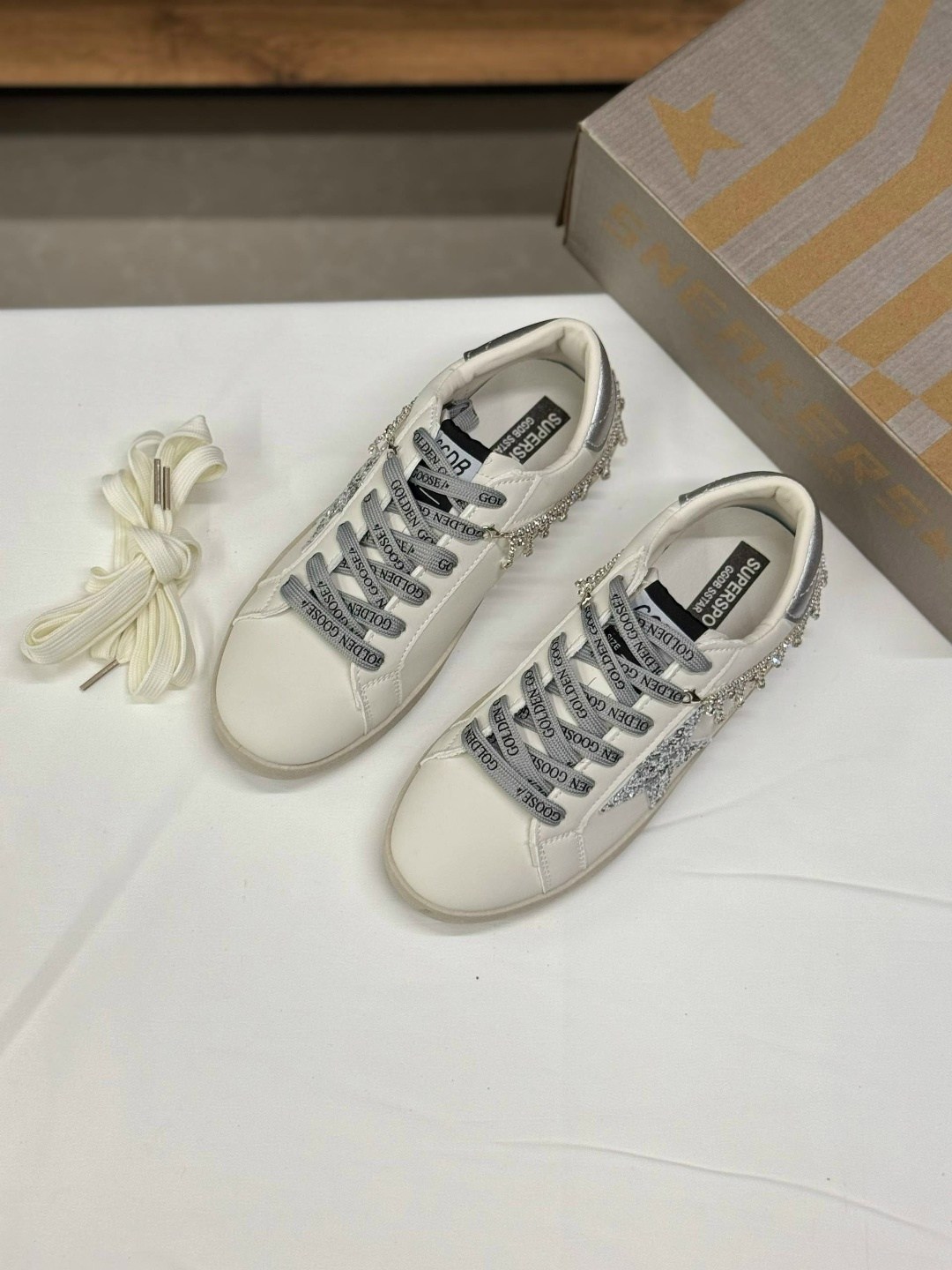 ,кроссовки кожа, женская,кеды golden goose,кеды