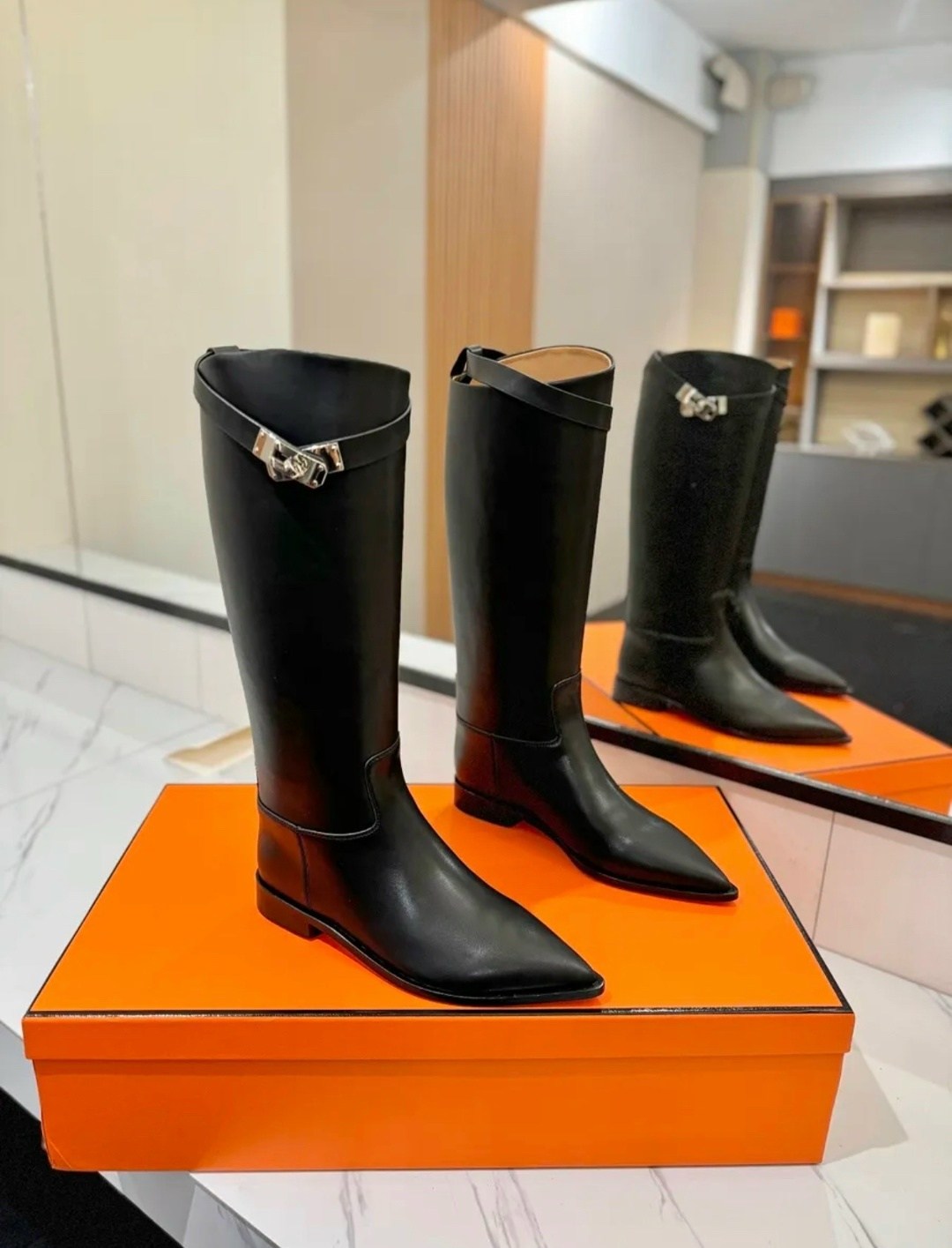 сапоги hermes женские кожаные чёрного цвета,сапоги hermes,гермес сапоги женские,сапоги эрмес,сапоги hermes женские