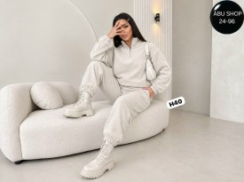 Костюм