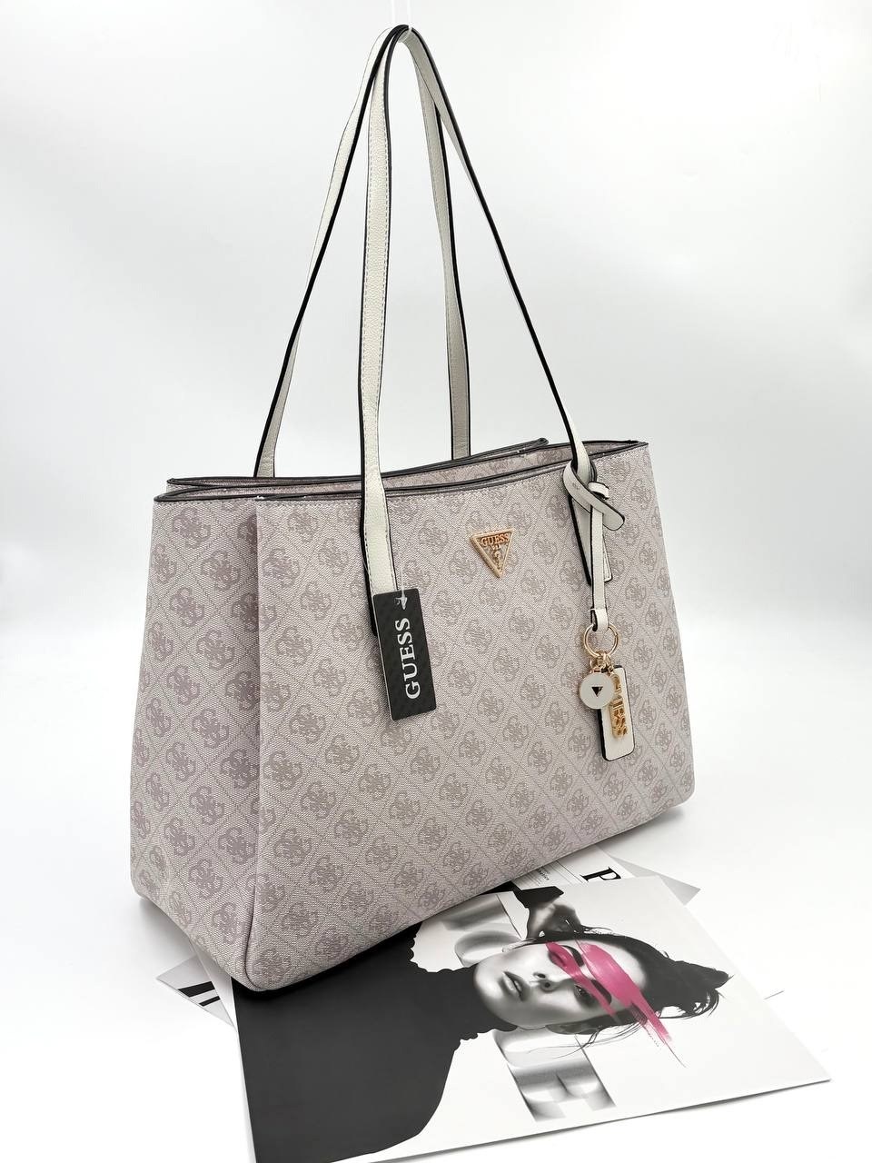 сумка женская guess hwbd7879250 молочно-белая,сумка guess,сумка женская guess,guess сумка шоппер,сумка guess бежевая