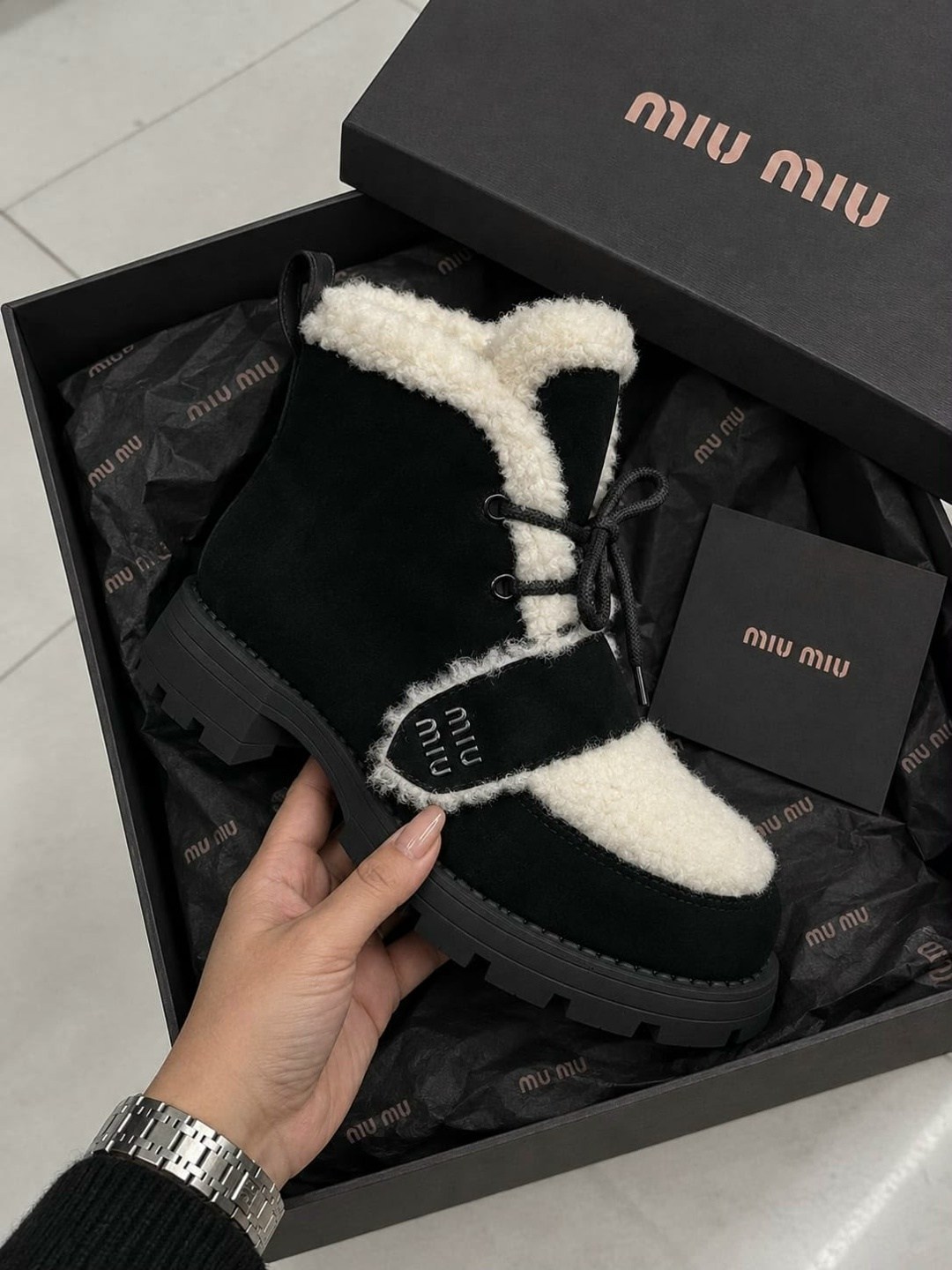 ,женские зимние ботинки,ботинки женские зимние miu miu,женские ботинки,ботинки miu miu