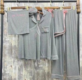 Костюм