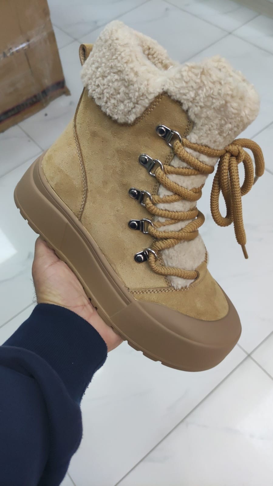 ,женские угги,угги женские ugg,натуральные женские угги ugg,ugg женские