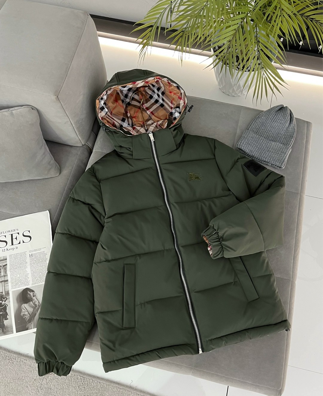 burberry пуховик,женский двусторонний пуховик burberry бежевый lm-21613,женский двусторонний пуховик burberry бежевый,зимняя куртка burberry,пуховик мужской burberry