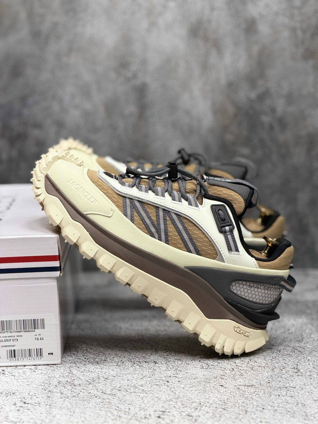 кроссовки moncler trailgrip gtx,кроссовки moncler,кроссовки moncler trailgrip,мужские кроссовки,кроссовки брендовые