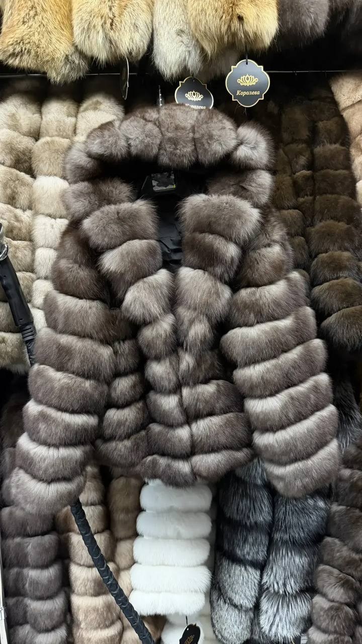 шуба из песца,шуба песец,мех песец,шуба из меха натурального песца с капюшоном,шуба-трансформер из песца
