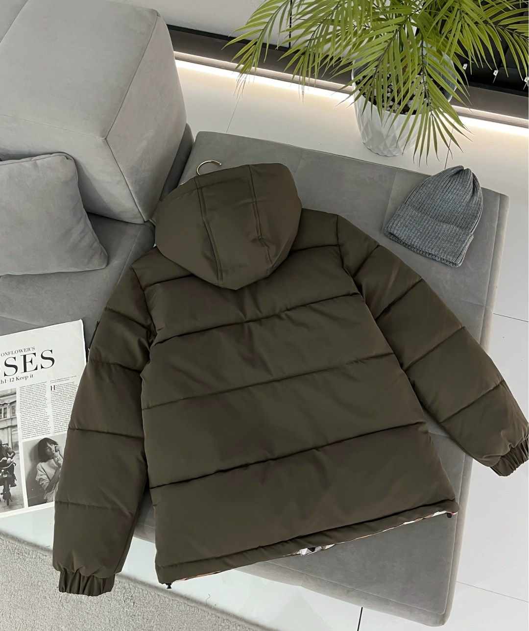 burberry пуховик,женский двусторонний пуховик burberry бежевый lm-21613,женский двусторонний пуховик burberry бежевый,зимняя куртка burberry,пуховик мужской burberry