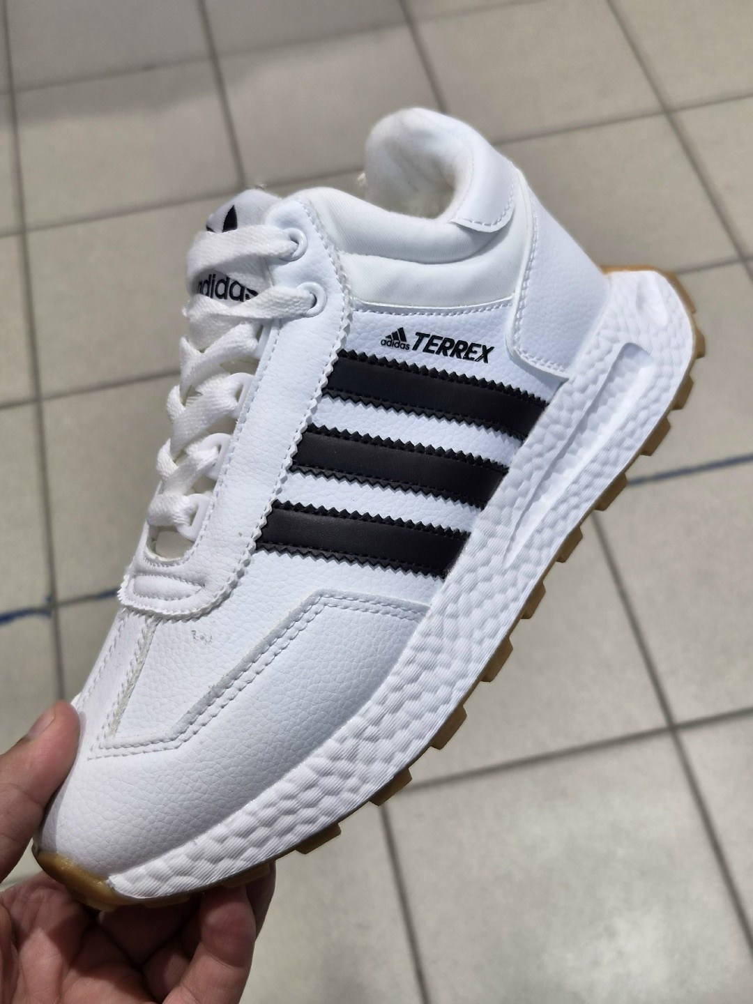 кроссовки мужские adidas,кроссовки adidas,кроссовки,женские кроссовки,кроссовки adidas iniki