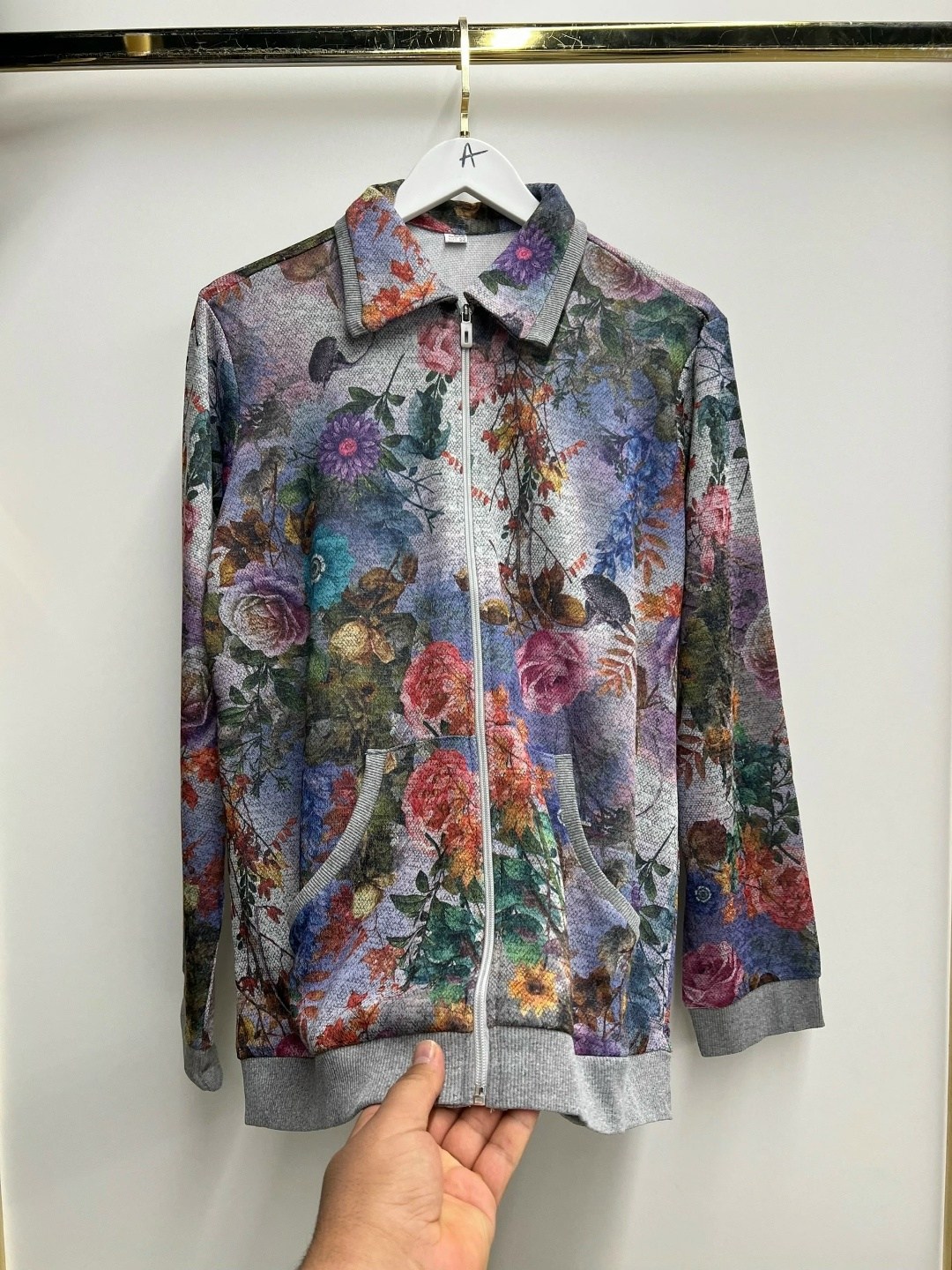 куртка бомбер,куртка трикотажная,куртка,куртка с принтом,bomber jacket