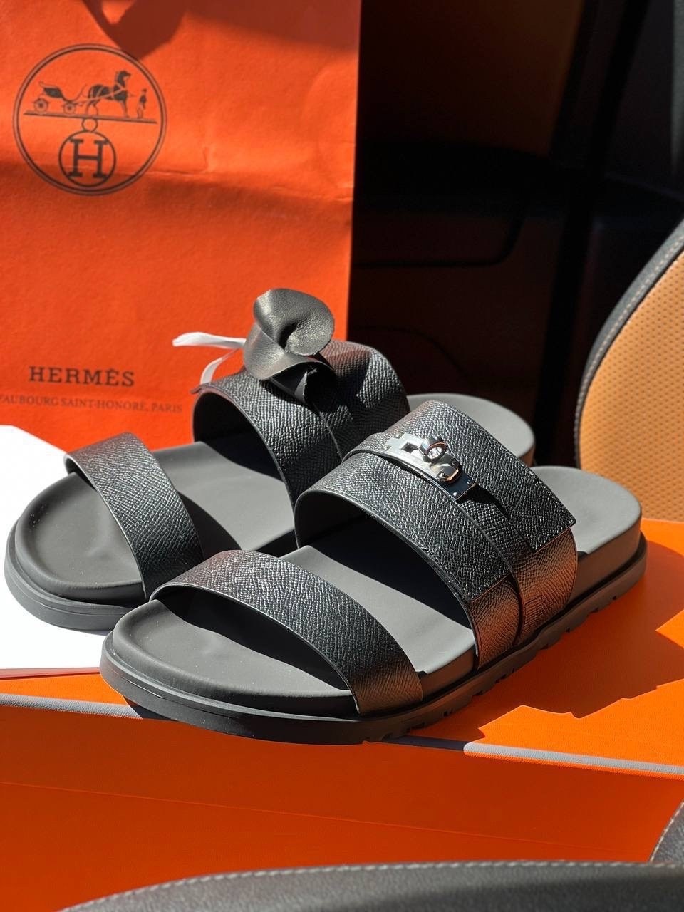 шлепанцы hermes,тапочки hermes,шлепки hermes,сандалии hermes,мужские шлепанцы