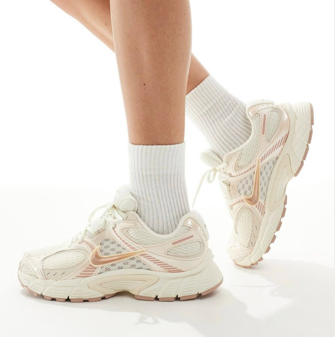 женские кроссовки nike,кроссовки nike v 5 rnr,женские кроссовки,nike кроссовки,кроссовки беговые женские