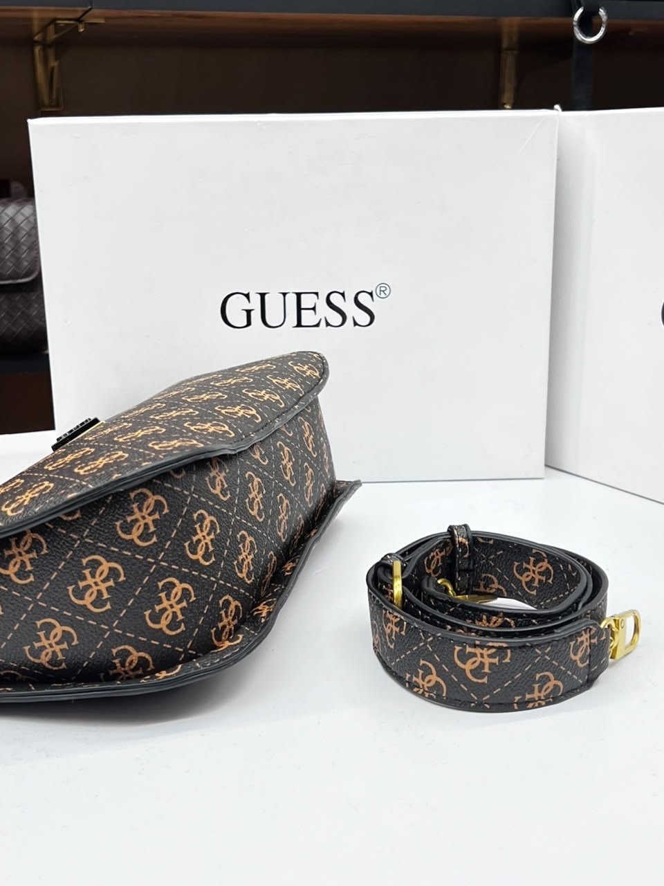 сумка женская guess,сумка guess,сумка женская guess 213181340,сумка guess через плечо,сумка guess бежевая