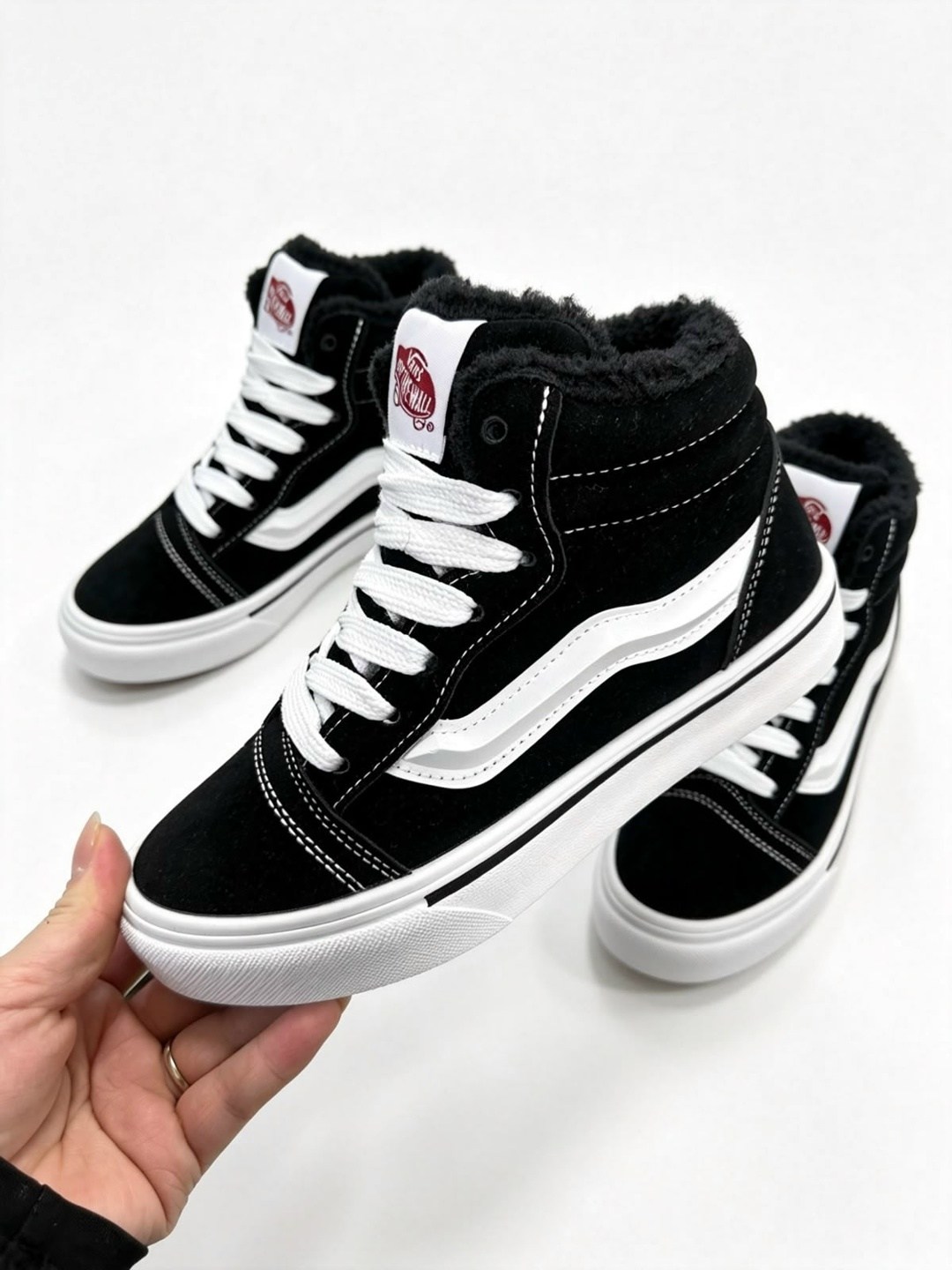 ,мужские кеды vans,зимние vans sk8-hi на меху черные с белым,зимние кеды vans,зимние вансы