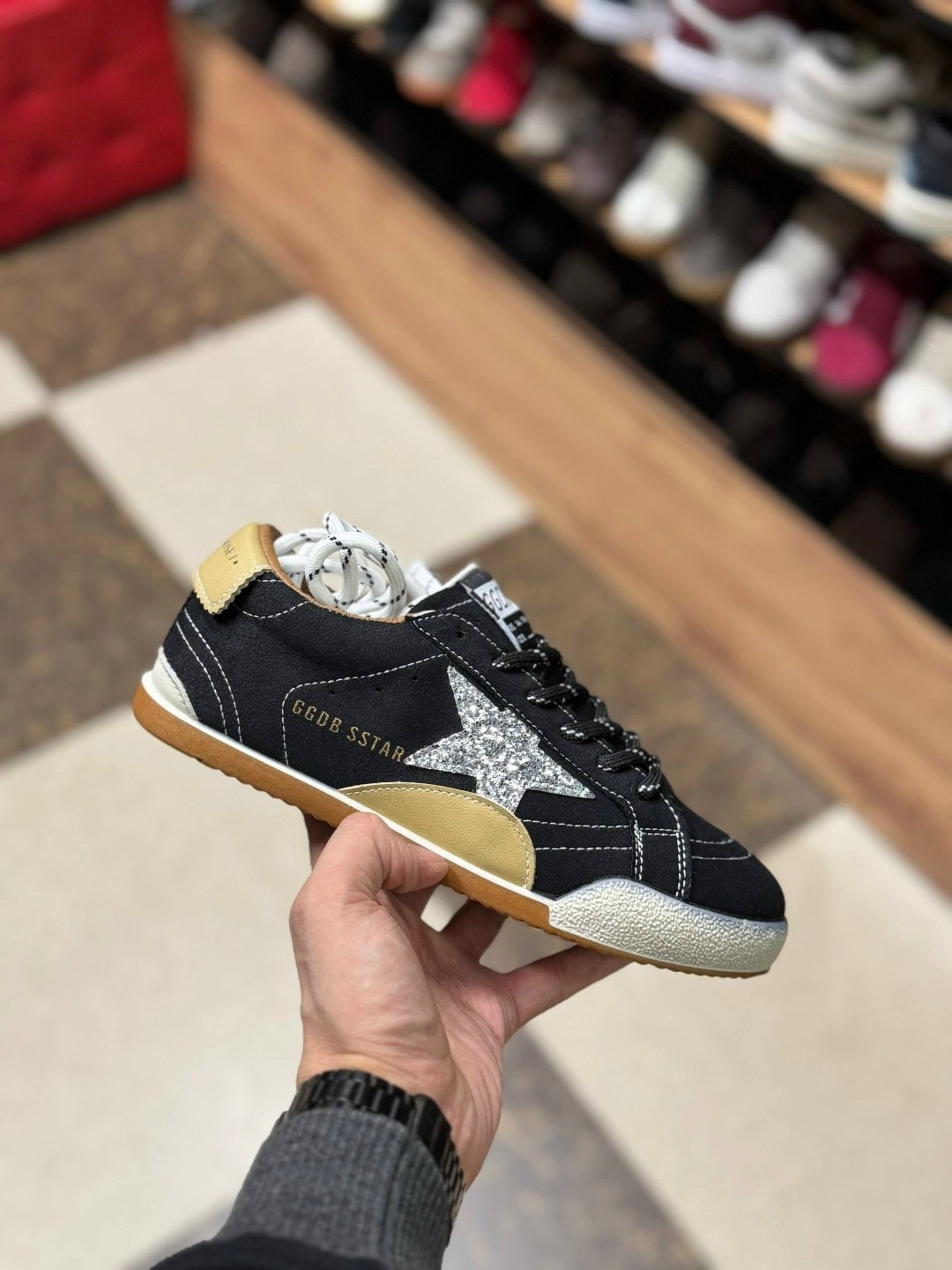,кроссовки golden goose,женские кроссовки,golden goose super star,golden goose