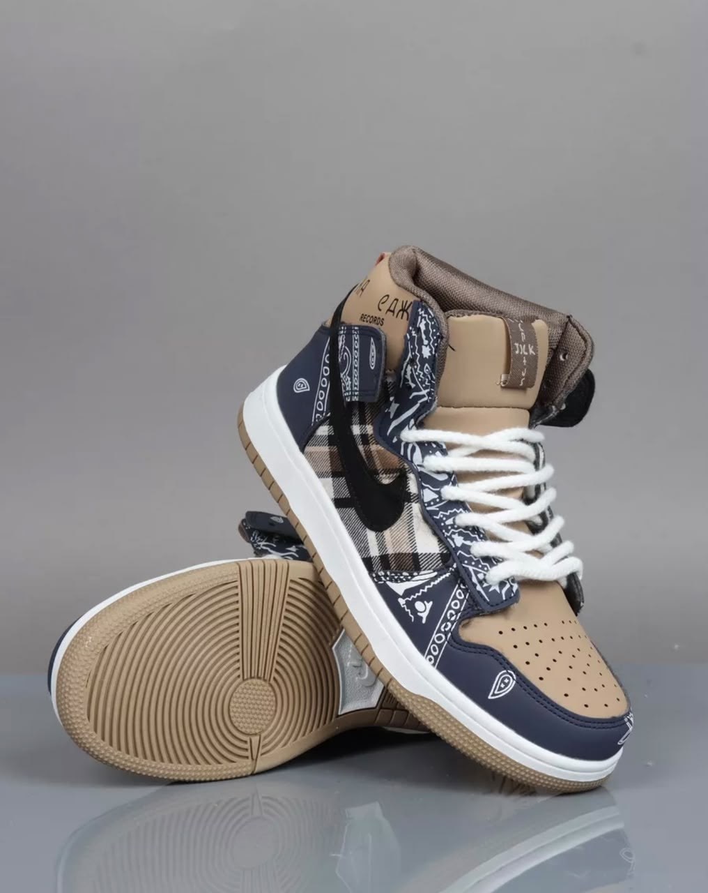 travis scott nike sb dunk low,travis scott x nike sb dunk low,кроссовки,мужской кроссовки,спортивный