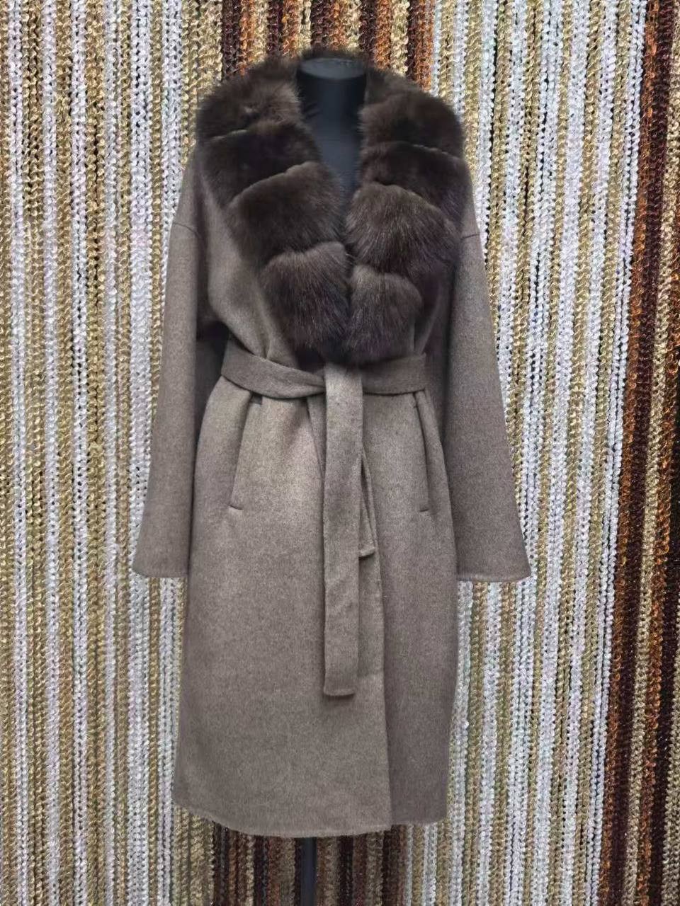 кашемировое пальто с мехом песца,зимнее пальто женское,женское длинное зимнее пальто с натуральным мехом,кашемировое пальто с мехом,шерстяное пальто