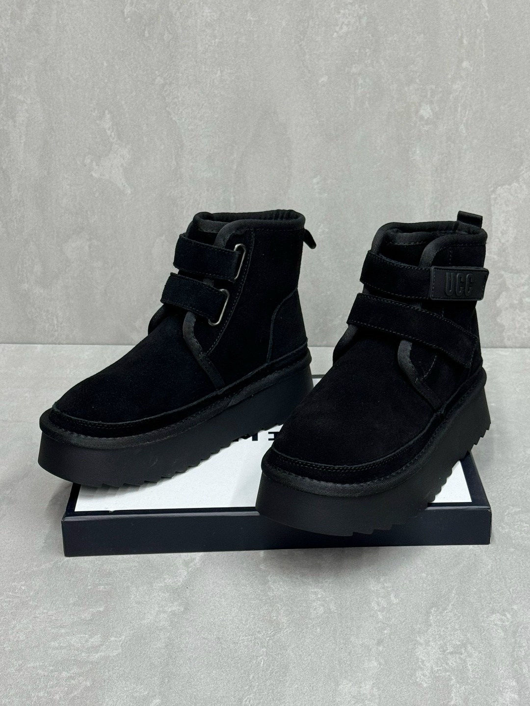 женские угги,угги женские ugg mini hi platform velcro 2 beige,,угги женские ugg mini hi platform velcro 2 khaki,угги женские aimosi g9-1 бежевые 41 eu