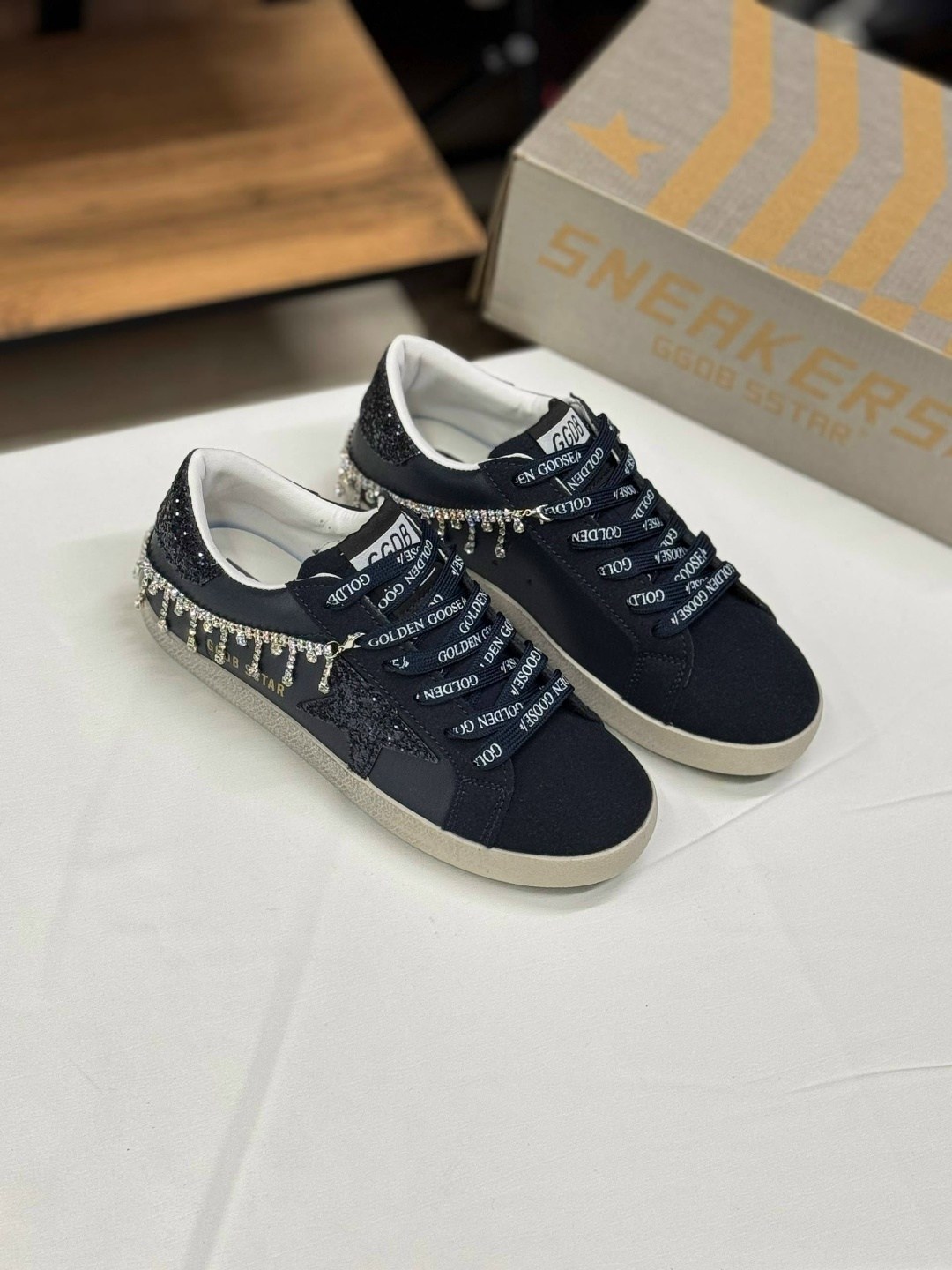 ,кроссовки кожа, женская,кеды golden goose,кеды