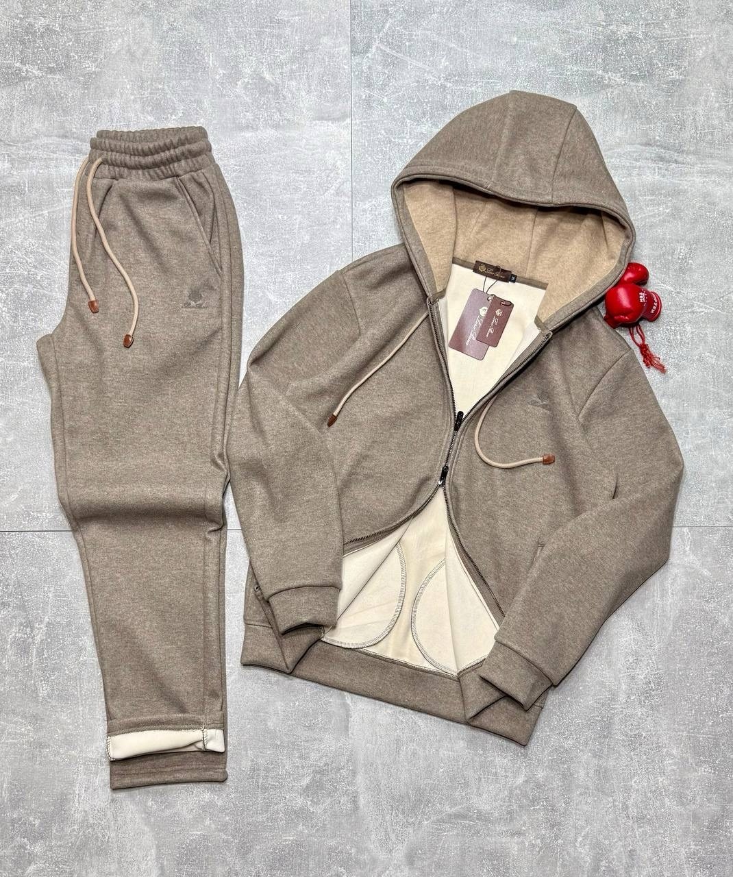 спортивный костюм brunello cucinelli,спортивные костюм,спортивные костюмы на флисе,спортивный костюм loro piana,мужской спортивный костюм