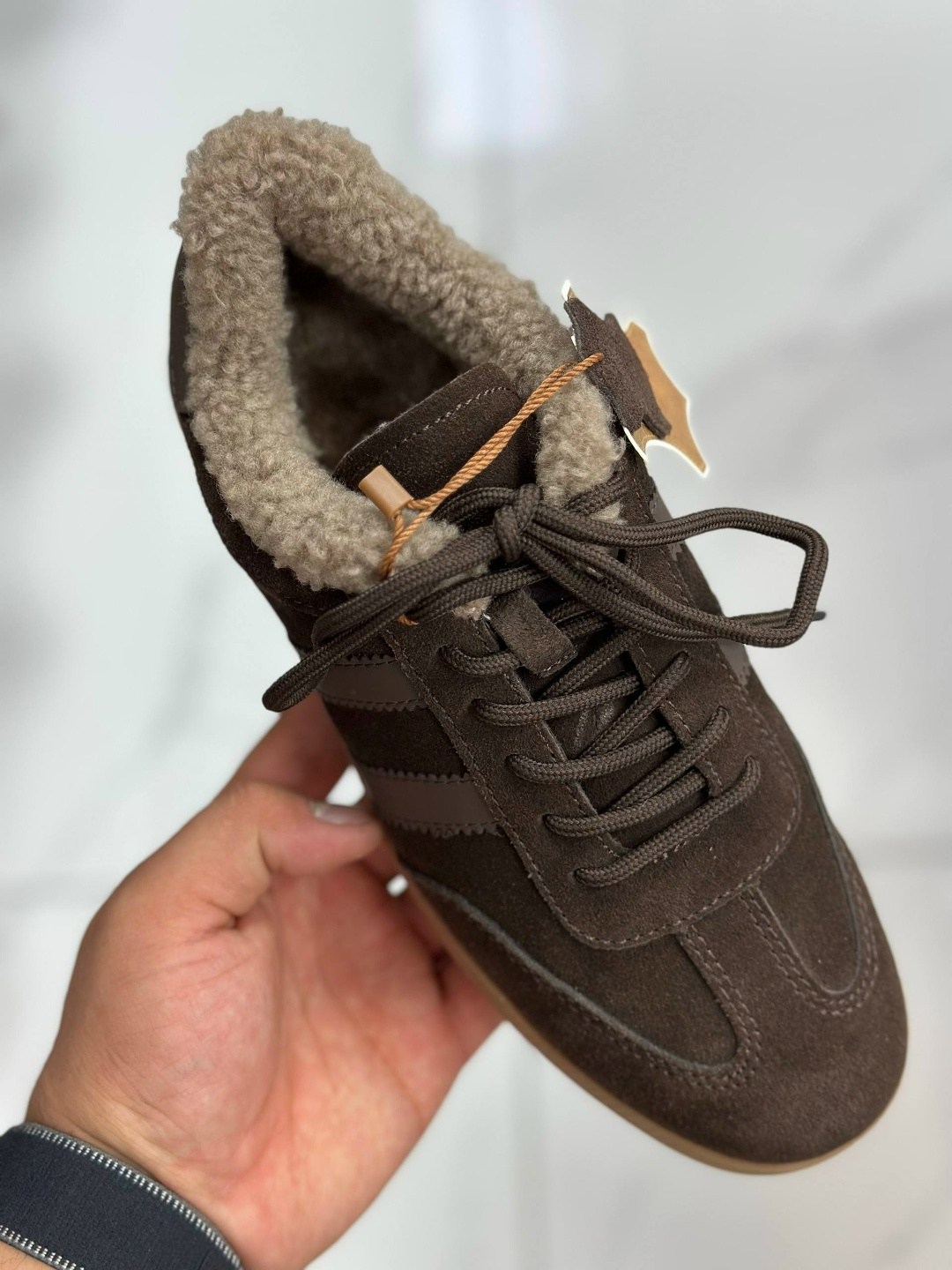 ,замшевые кроссовки,женская ,женские кроссовки,женские кроссовки с мехом