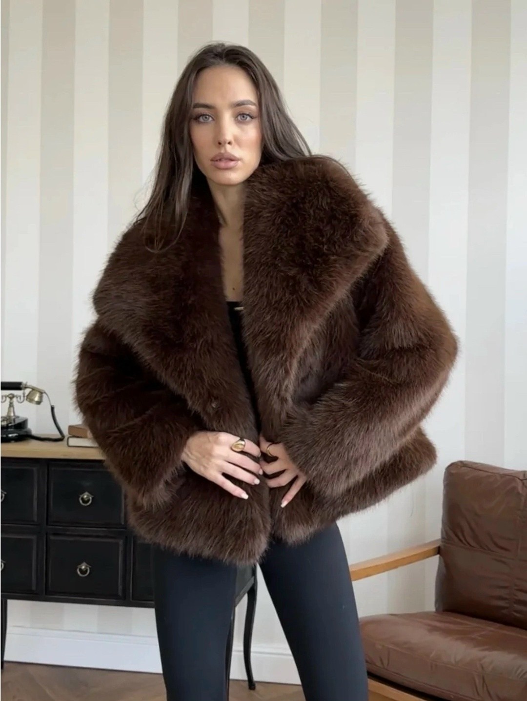 шуба искусственная,шубка,шуба,шуба женская,черная шуба