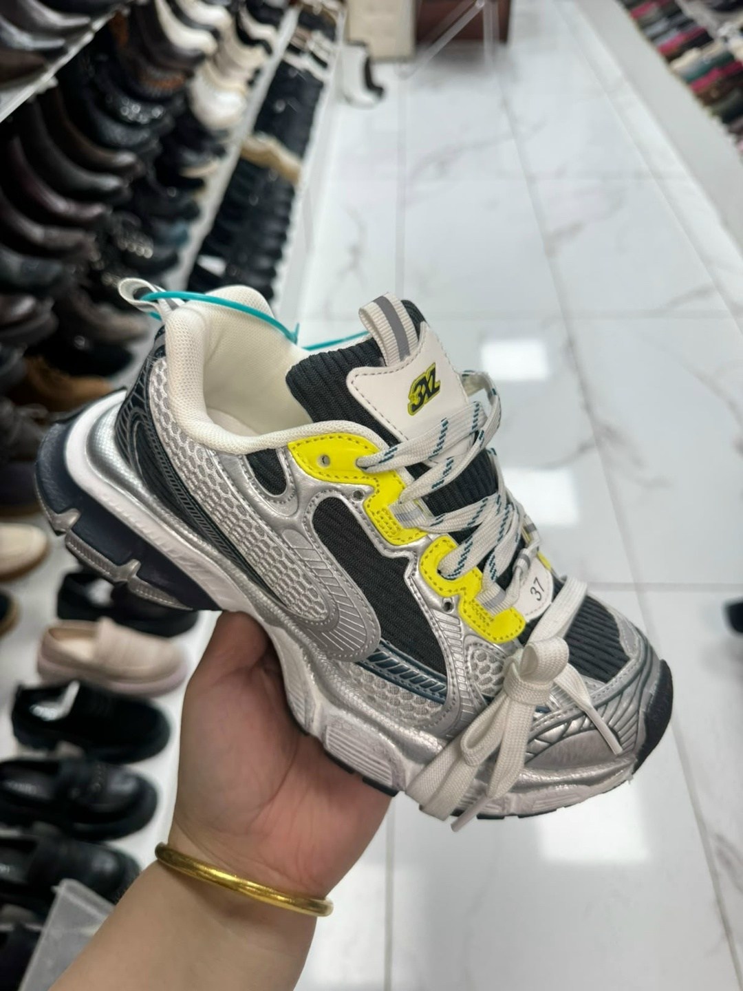 кроссовки balenciaga,кроссовки женские balenciaga,кроссовки баленсиага 3xl,кроссовки balenciaga 3 xl,кроссовки balenciaga track