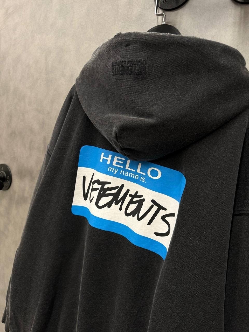 vetements hello my name is vetements hoodie black,худи оверсайз,стильное худи,vetements hello my name is,на худи