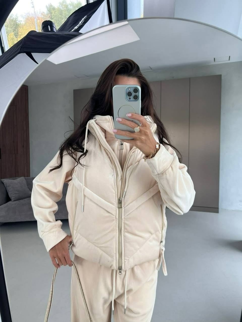 женский серый костюм тройка miu miu,велюровый костюм тройка,куртка женская,женский велюровый костюм,костюм женский