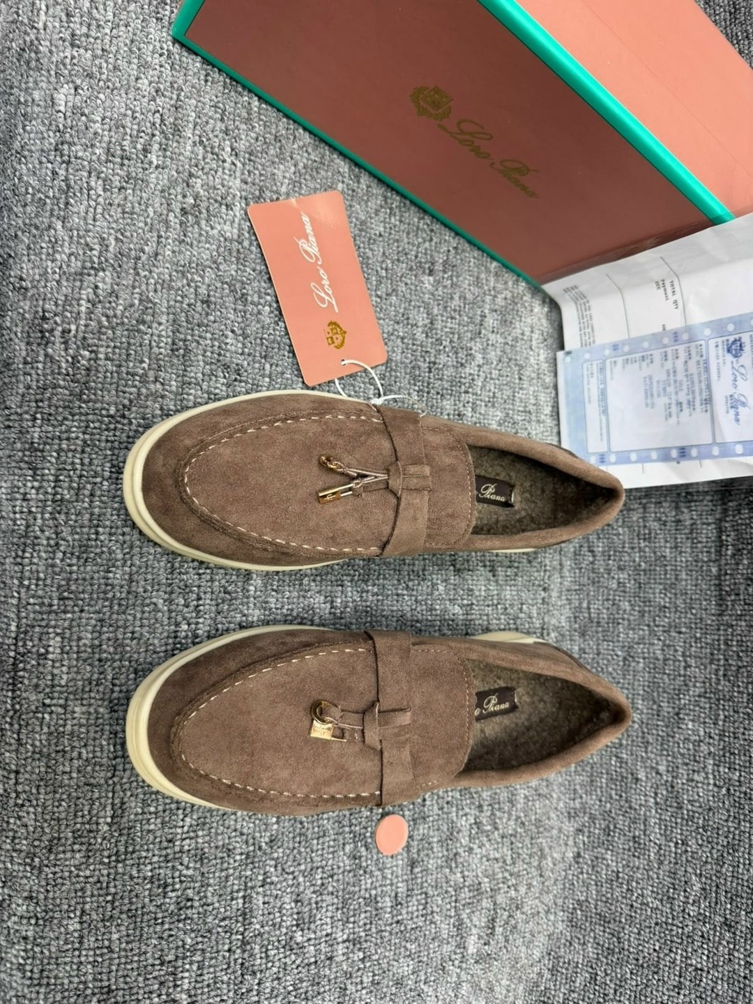 лоферы из натуральной замши loro piana,лоферы loro piana замшевые,замшевые женские лоферы loro piana розовые,лоферы loro piana,лоферы замш
