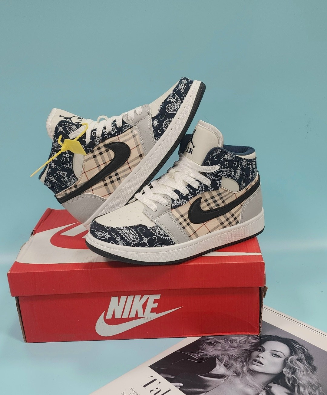 кроссовки nike air jordan 1,nike air jordan 1 mid pine green,nike air jordan 1 pine green,nike air jordan 1,nike air jordan 1 retro high