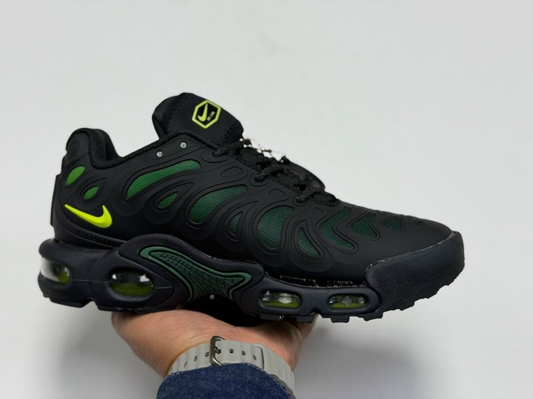 кроссовки nike air max plus,кроссовки nike air max plus drift,кроссовки nike air max plus tn,nike air max plus drift,nike air max plus tn