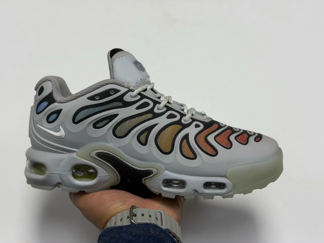 кроссовки nike air max plus,кроссовки nike air max plus drift,кроссовки nike air max plus tn,nike air max plus drift,nike air max plus tn