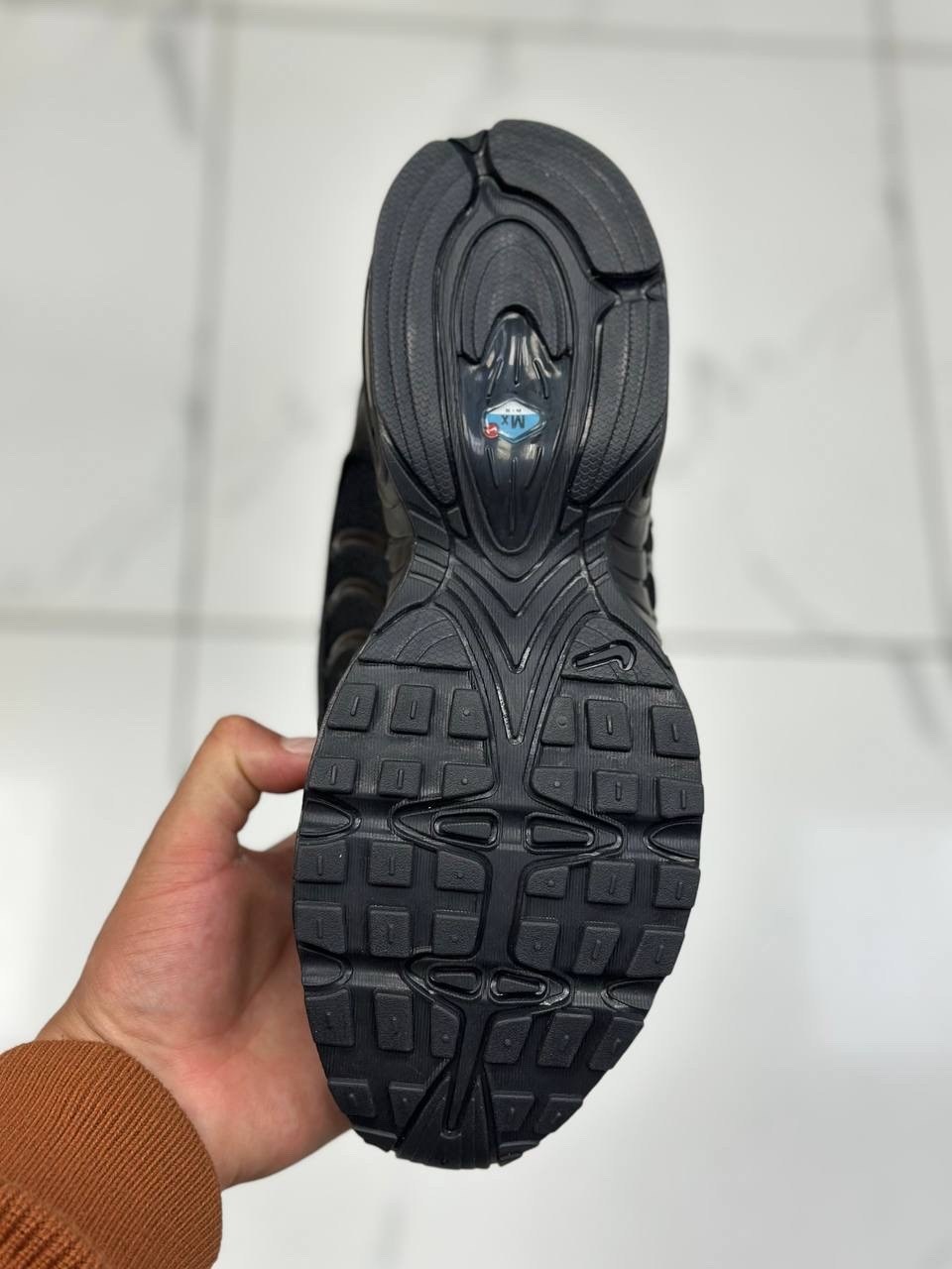 кроссовки nike air max tn plus,кроссовки nike air max tailwind 4,кроссовки,мужской кроссовки,кроссовки nike air max