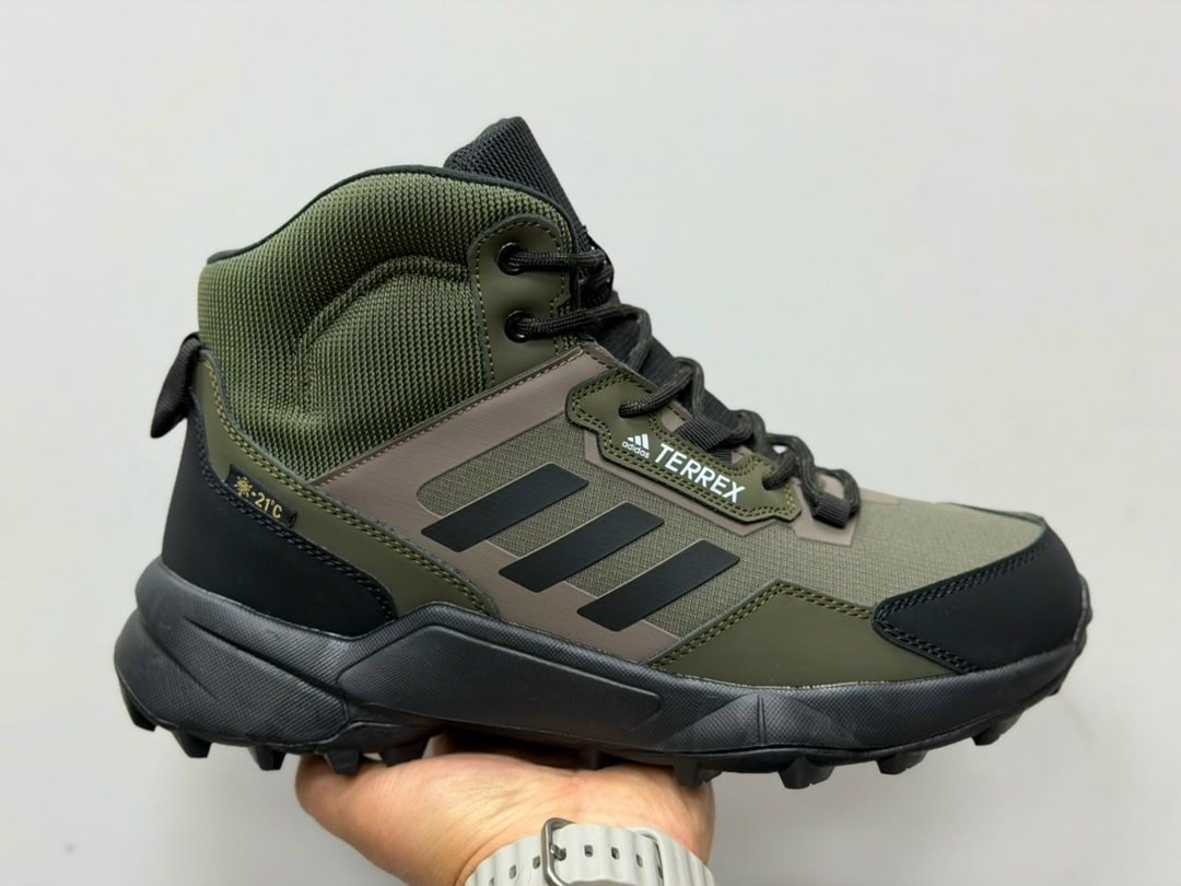 зимние кроссовки adidas terrex ax3 mid,ботинки adidas terrex,мужские кроссовки зимние adidas,зимние кроссовки adidas terrex арт. 38890,кроссовки мужские зимние адидас