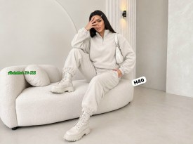 Костюм