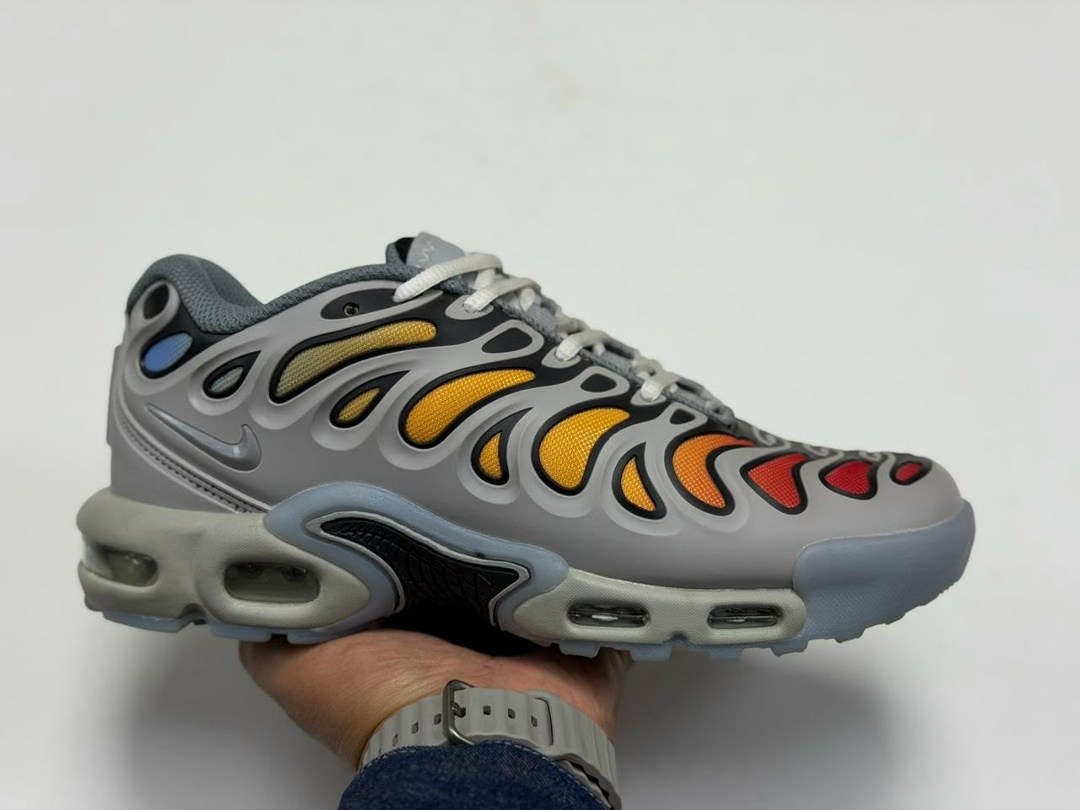 кроссовки nike air max plus,кроссовки nike air max plus drift,кроссовки nike air max plus tn,nike air max plus drift,nike air max plus tn