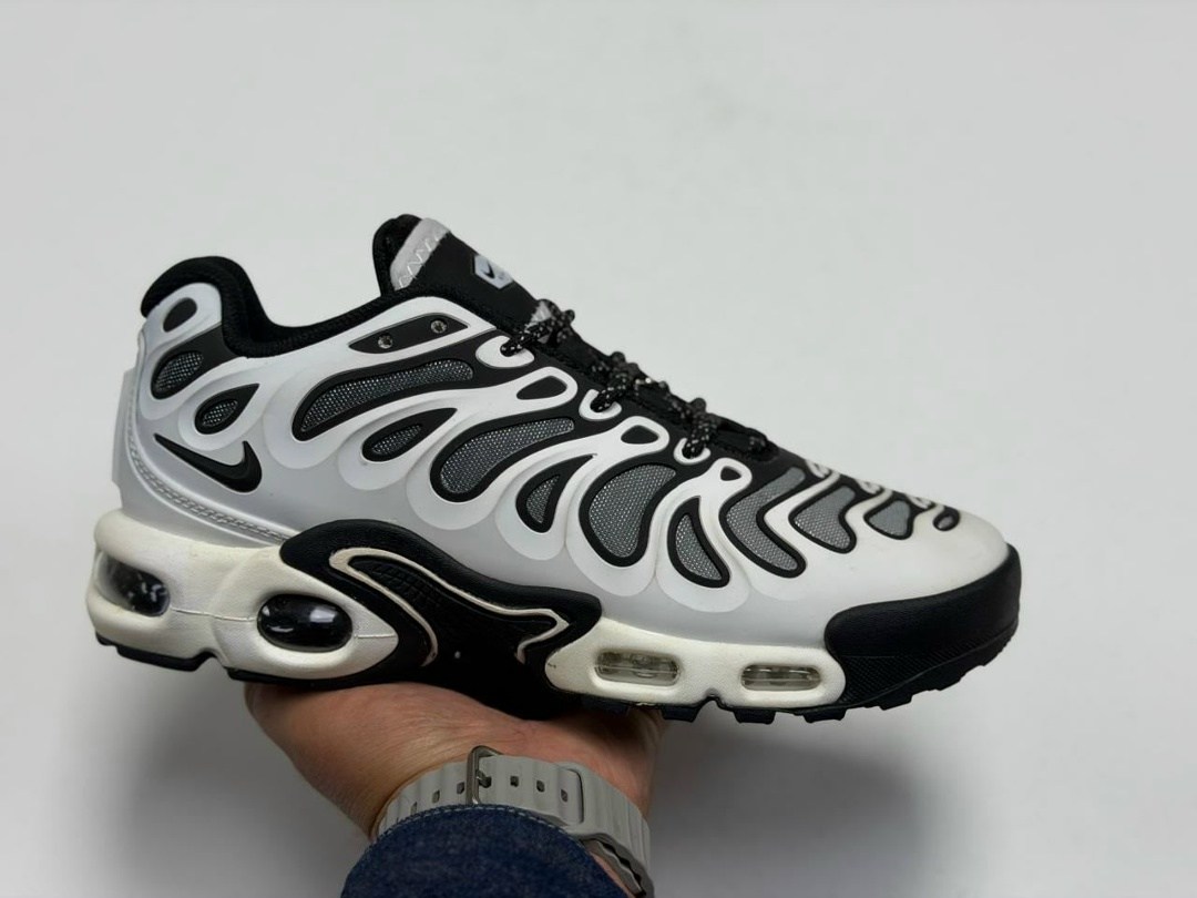 кроссовки nike air max plus,кроссовки nike air max plus drift,кроссовки nike air max plus tn,nike air max plus drift,nike air max plus tn