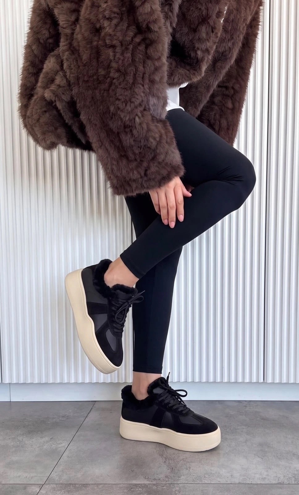 ,женские кроссовки,зимние кеды maison margiela черные,кеды женские черные,обуви