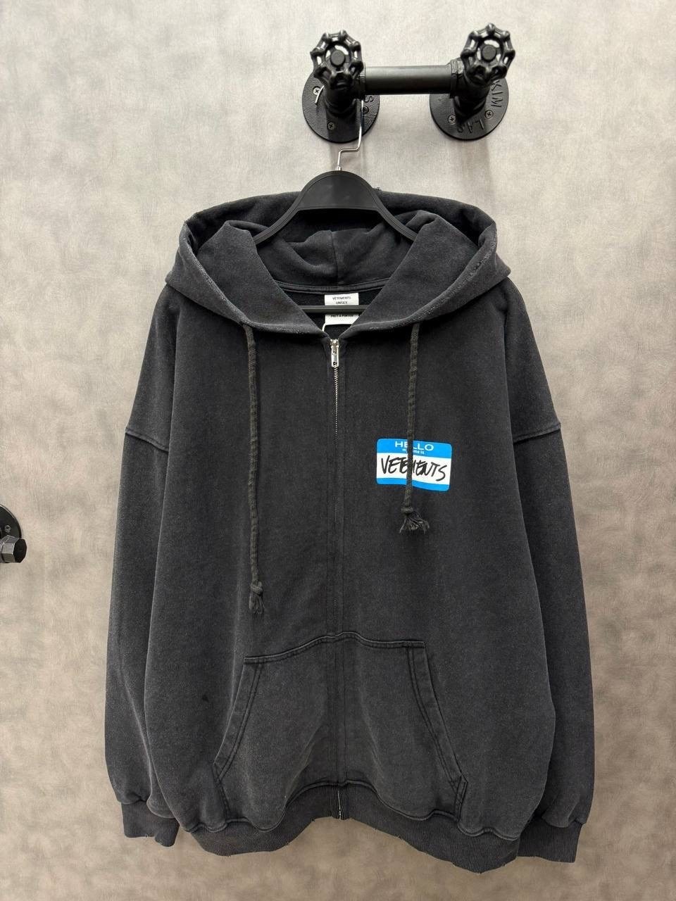 vetements hello my name is vetements hoodie black,худи оверсайз,стильное худи,vetements hello my name is,на худи