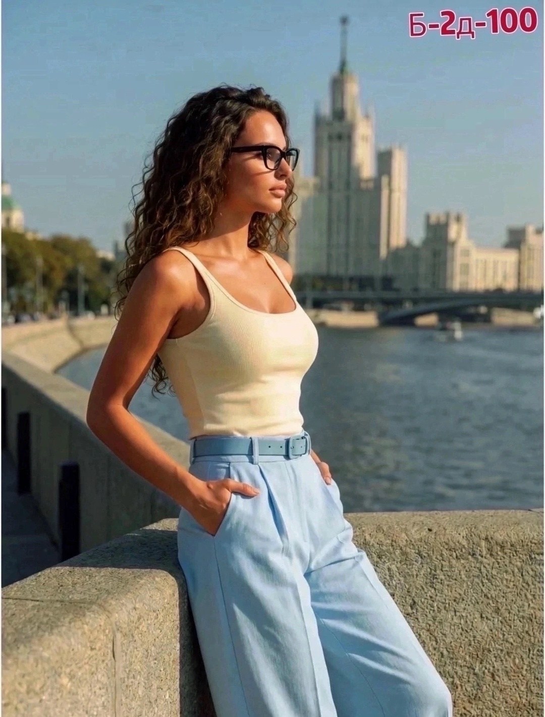 женская майка,женская майка в рубчик,майка черная женская,девушка,летний топ под пиджак