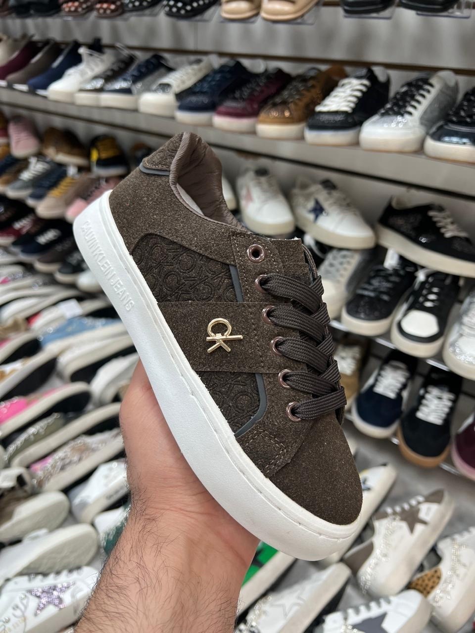 ,женские кроссовки,кеды гуес женские,кроссовки женские guess,женские повседневные кроссовки