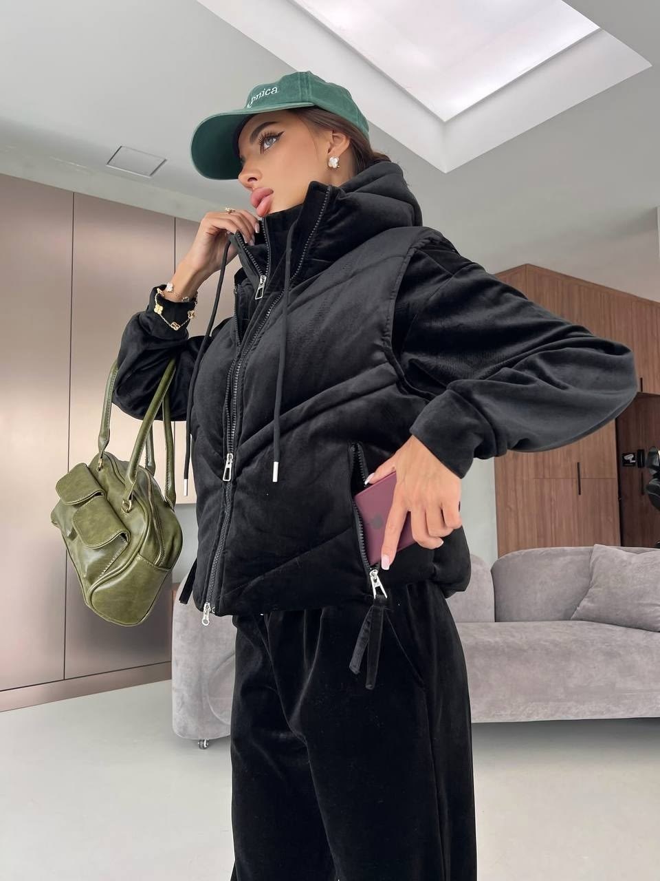 женский серый костюм тройка miu miu,велюровый костюм тройка,куртка женская,женский велюровый костюм,костюм женский