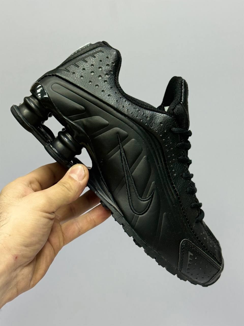 nike shox r4 triple black,кроссовки nike shox r4 'triple black' 2025,кроссовки nike shox,кроссовки shox,кроссовки