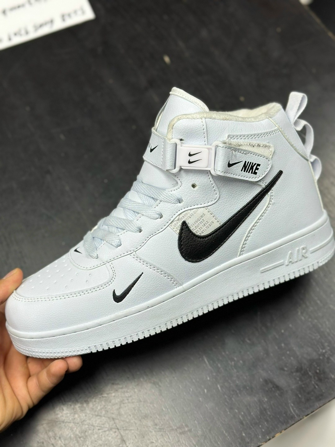кроссовки nike air force 1 mid "black",nike air force 1 mid,кроссовки nike air force 1,зимние кроссовки nike air force,nike air force 1 mid black