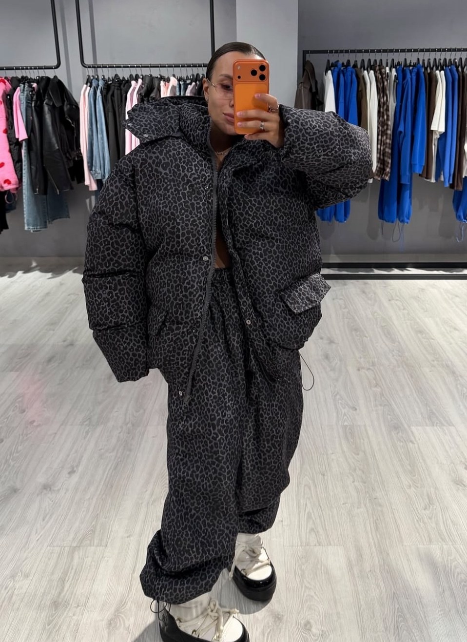 леопардовые костюмы,женский лыжный костюм dior,лыжный костюм,костюм зимний леопардовый,женский костюм зимний