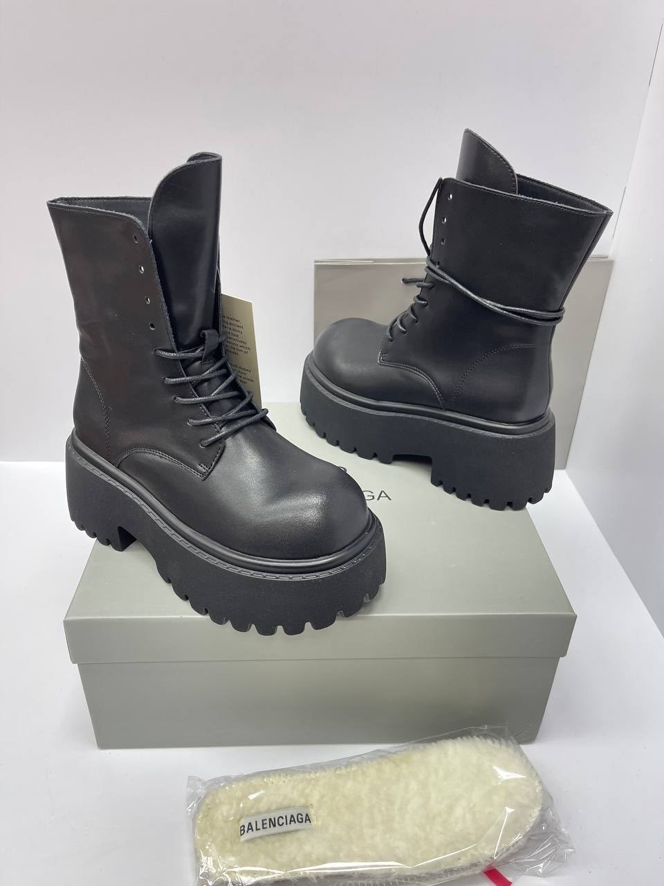 женские ботинки celine,celine ботинки,женские ботинки,ботинки balenciaga,