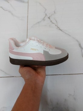 Кроссовки