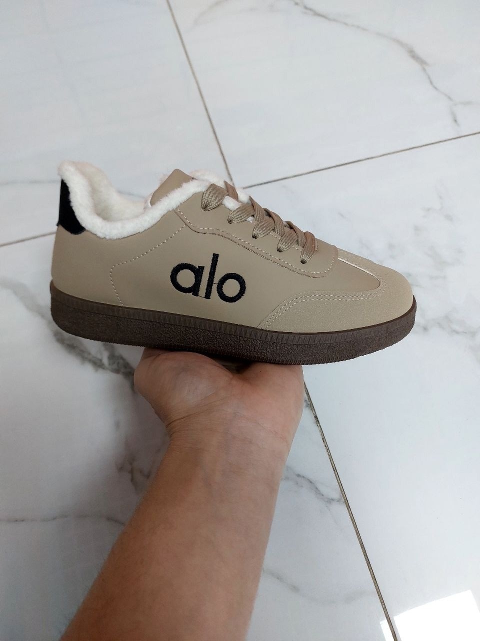 кроссовки alo,,кроссовки женские,кроссовки женские alo,женская