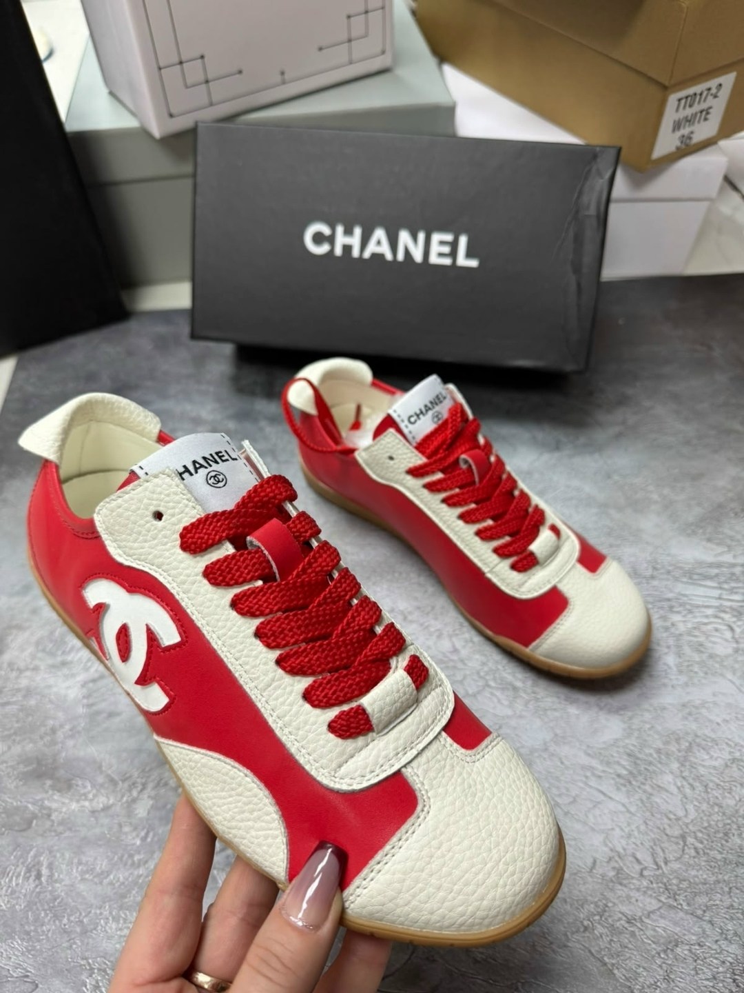 ,chanel кроссовки,кеды chanel,кроссовки женскиe,брендовая